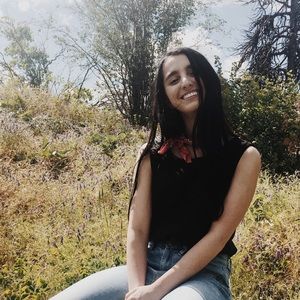 Meet your Posher, Julie